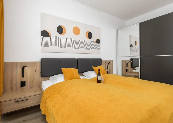 Stela Water Side Apartment - Swimming Pool & Sauna By Renters Prestige